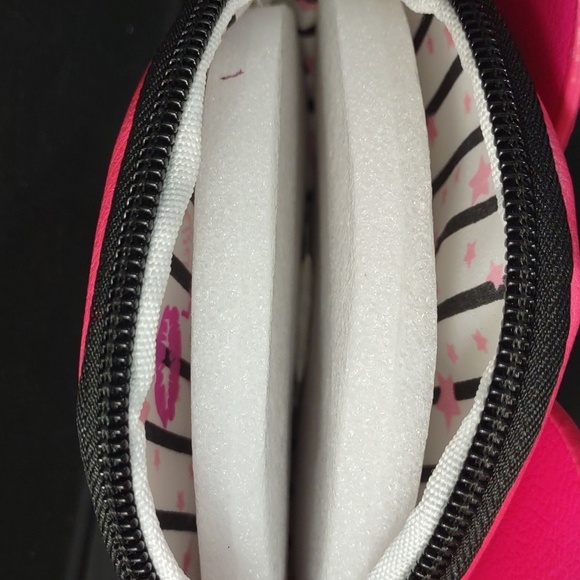 NEW WITHOUT TAGS BUTTERFLY WRISTLET LUV BETSY - Picture 3 of 5